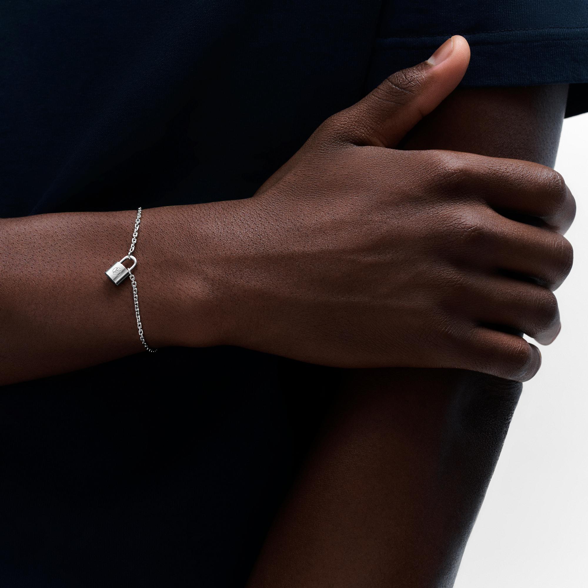 Louis Vuitton キューブシルバーブレスレット Silver Lockit bracelet, sterling silver - Categories | LOUIS VUITTON